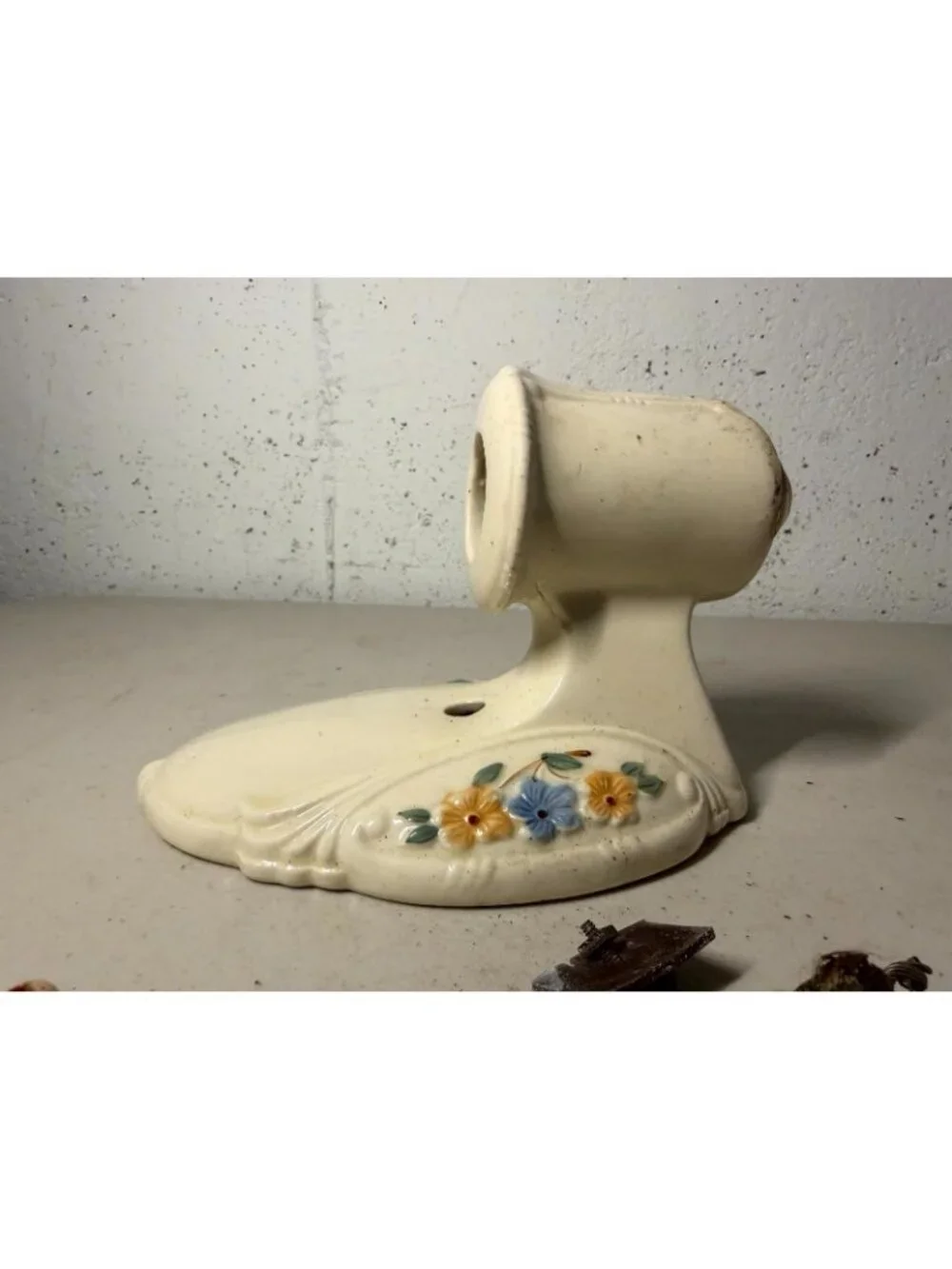 Beautiful 1930s Porcelain Art Deco Porcelier Light Sconce - 1 Floral